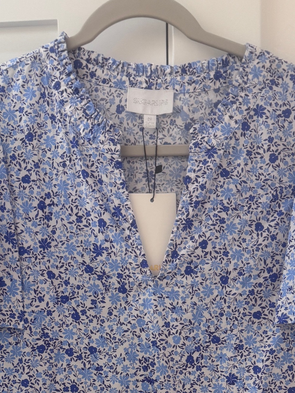 Sugarlips Blue and White Floral High-Low V-Neck Dress - Picture 6 of 6